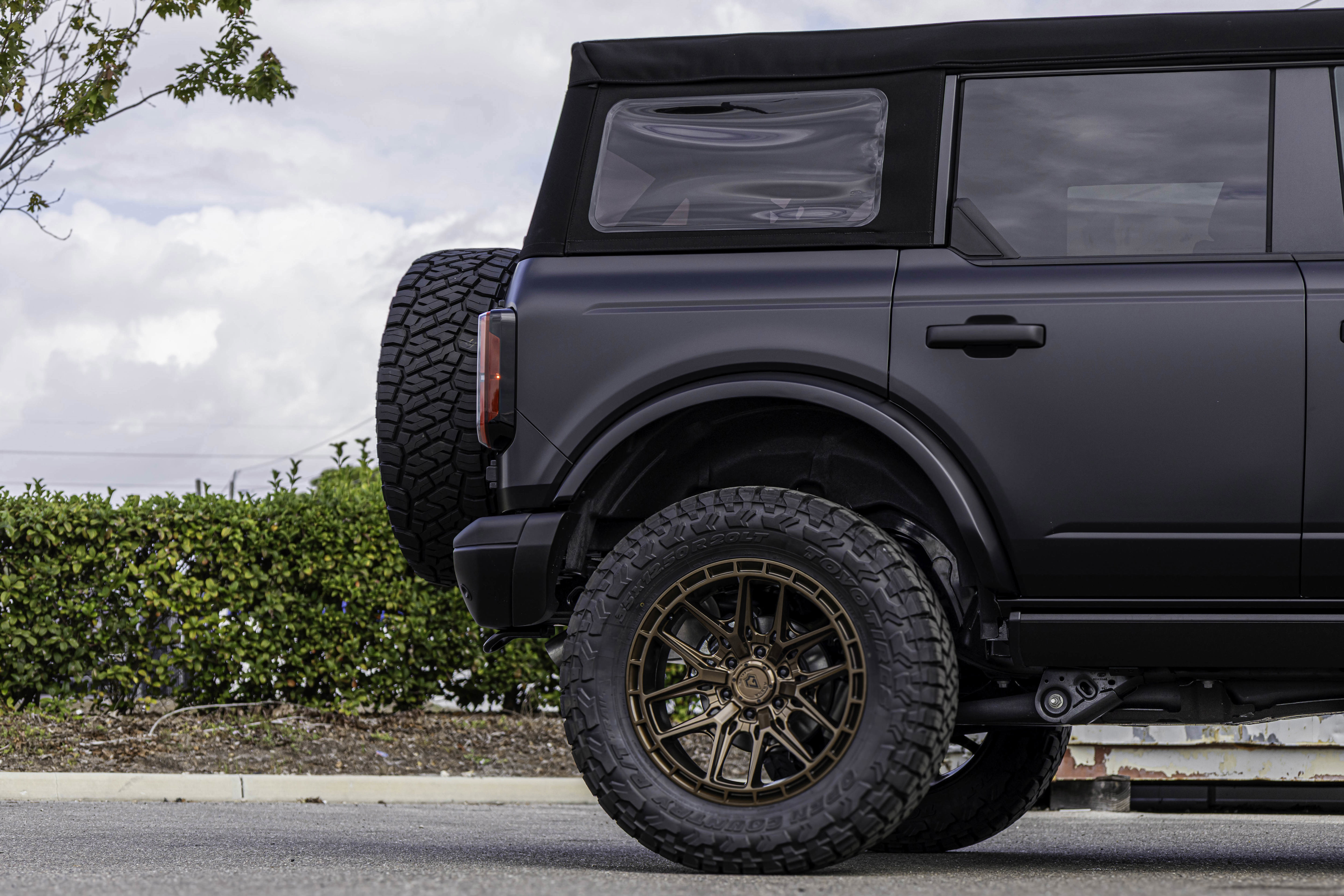 New 2025 Ford Bronco Badlands AWD/4WD image 45