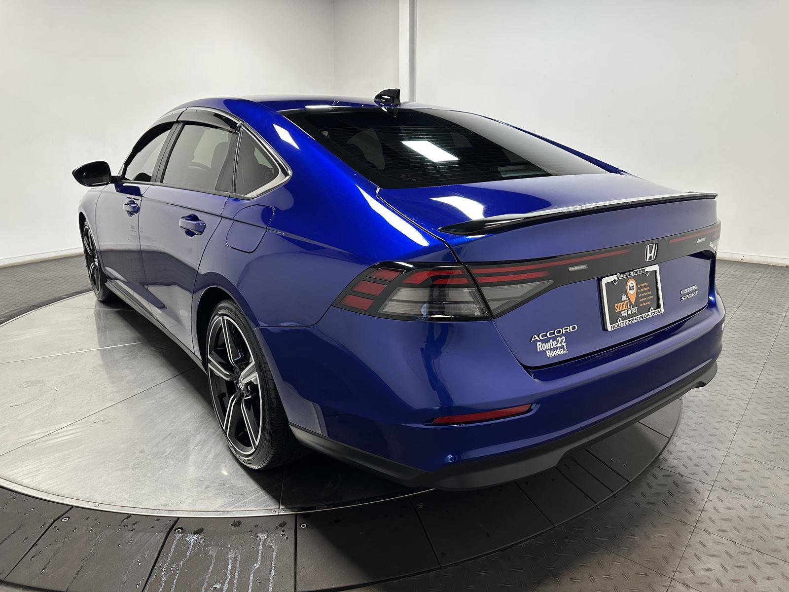 Used 2025 Honda Accord Sport image 9