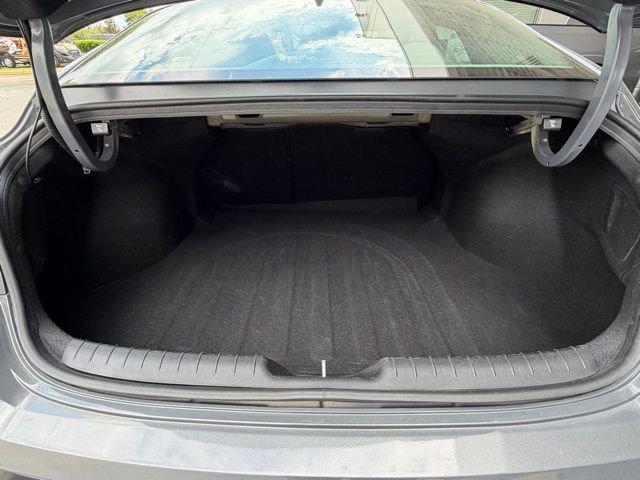 Used 2025 Hyundai Elantra SEL FWD image 9