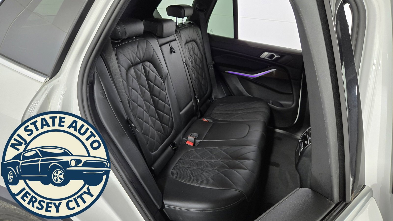 Used 2023 BMW X5 xDrive45e w/ Climate Comfort Package image 34