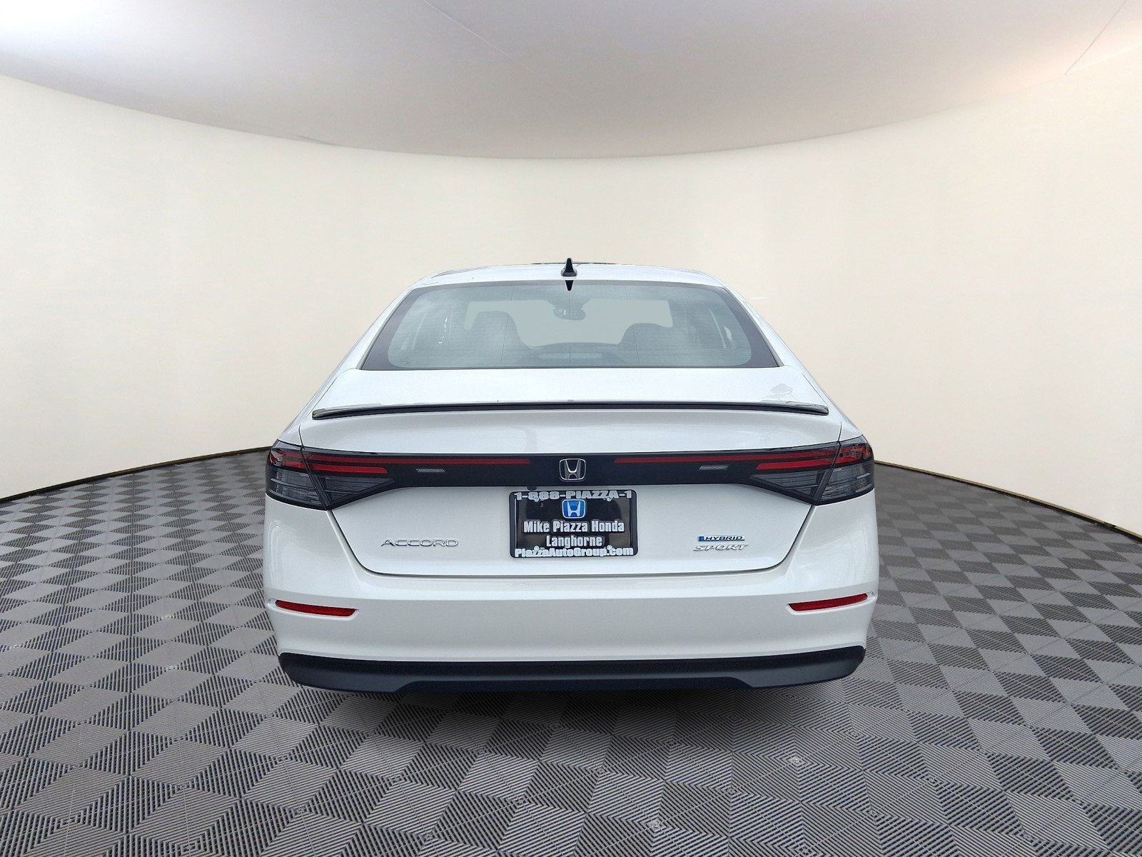 Used 2025 Honda Accord Sport image 6