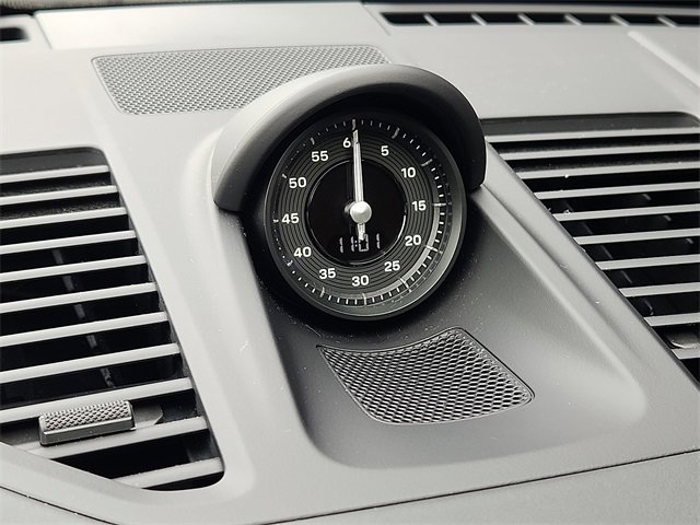 Used 2025 Porsche 911 Carrera image 24