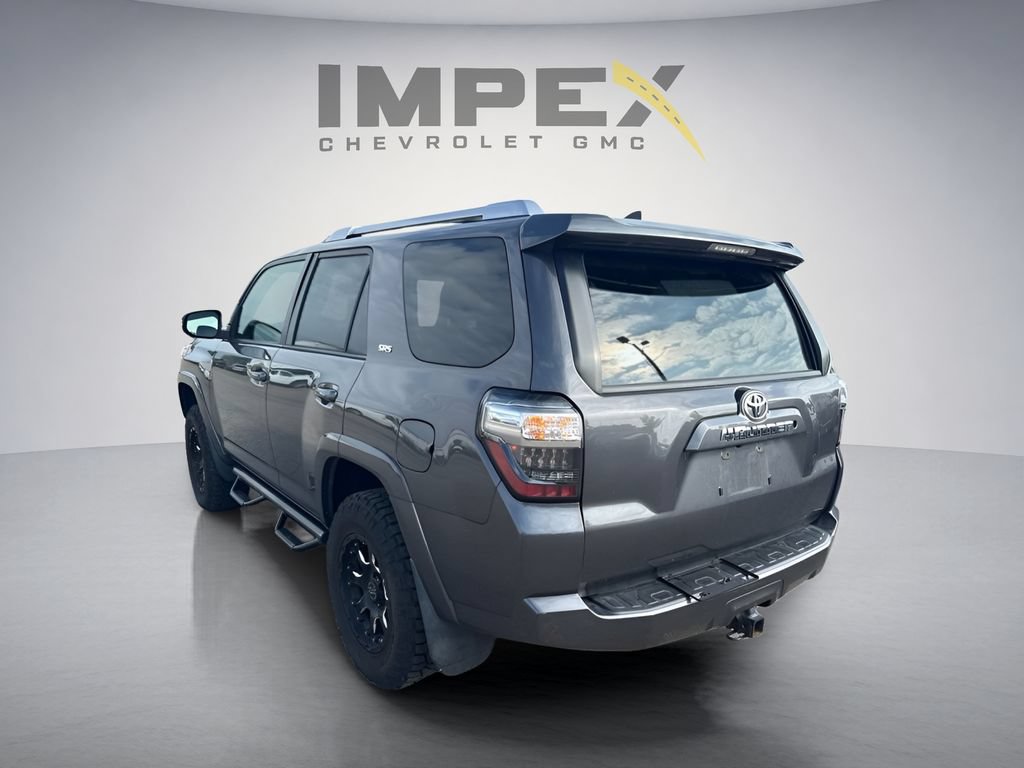 Used 2018 Toyota 4Runner SR5 Premium AWD/4WD image 2