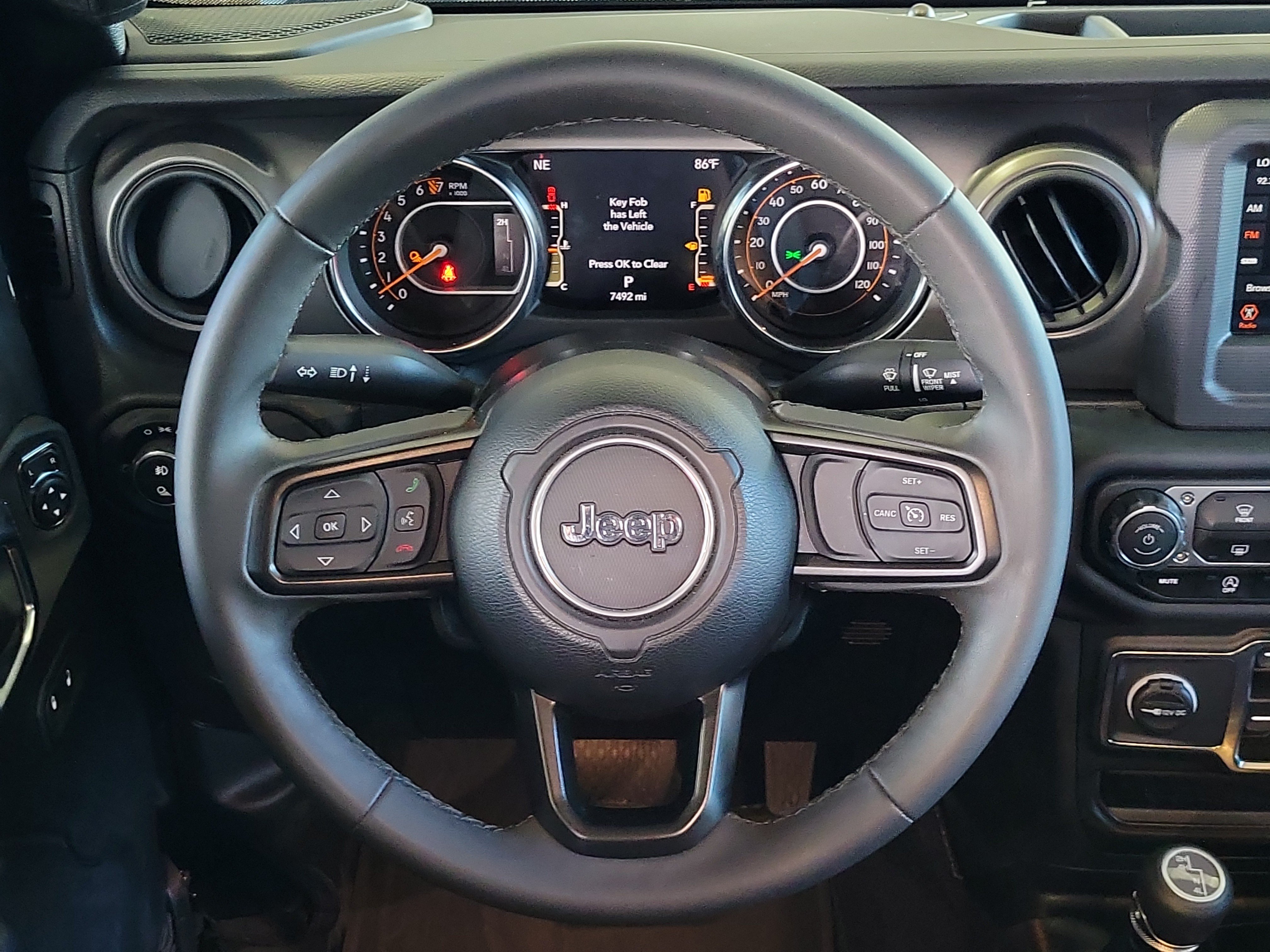 Certified 2023 Jeep Gladiator Sport AWD/4WD image 15