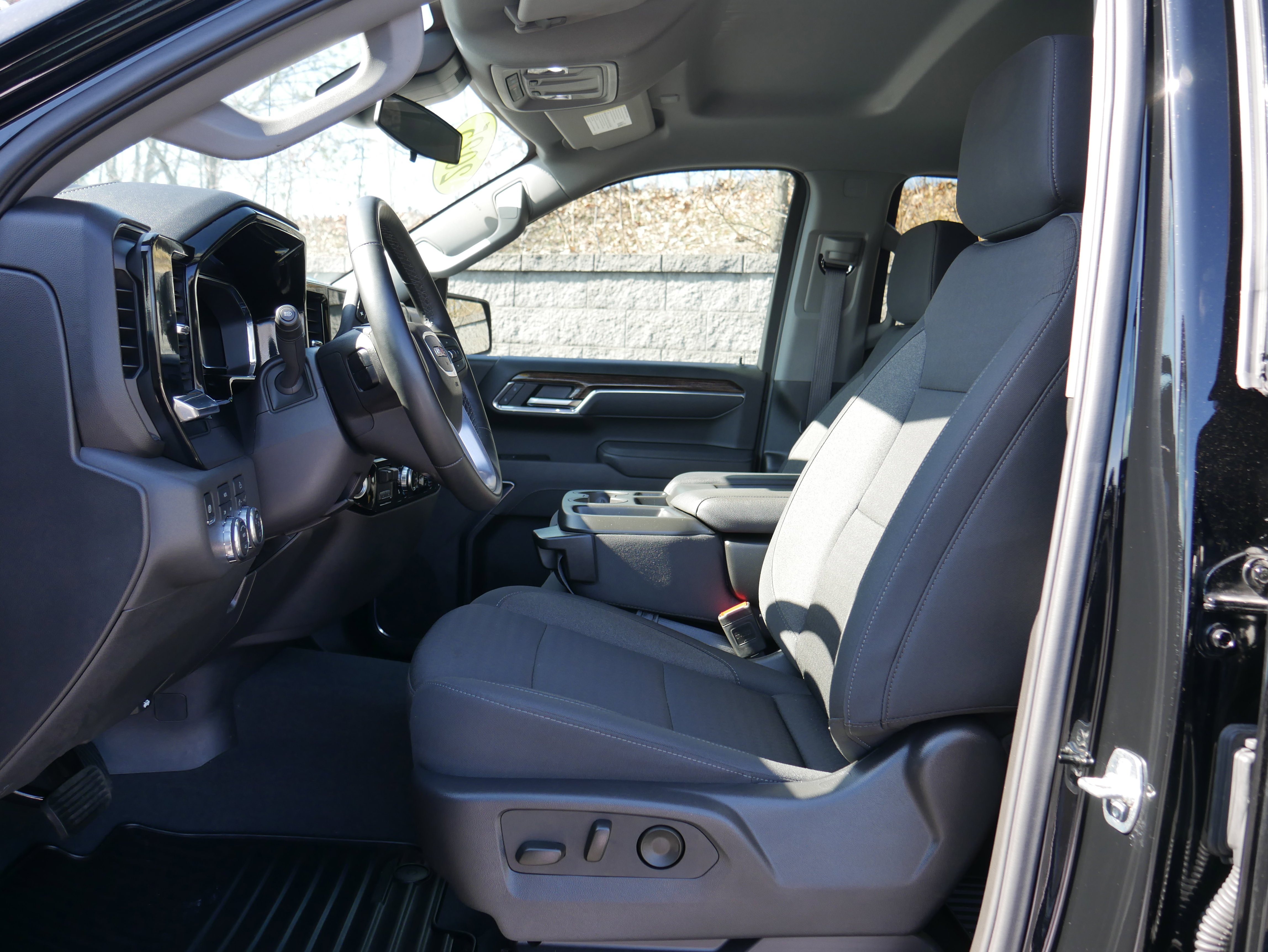 Certified 2025 GMC Sierra 1500 Elevation image 14