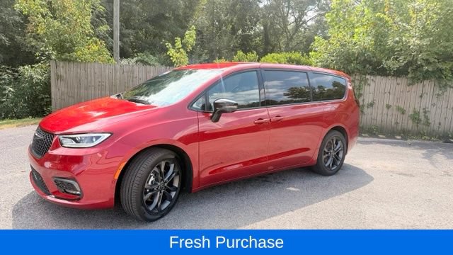Used 2026 Chrysler Pacifica Select FWD image 22