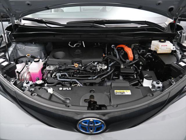 Certified 2025 Toyota Sienna XSE w/ XSE Plus Package AWD/4WD image 40