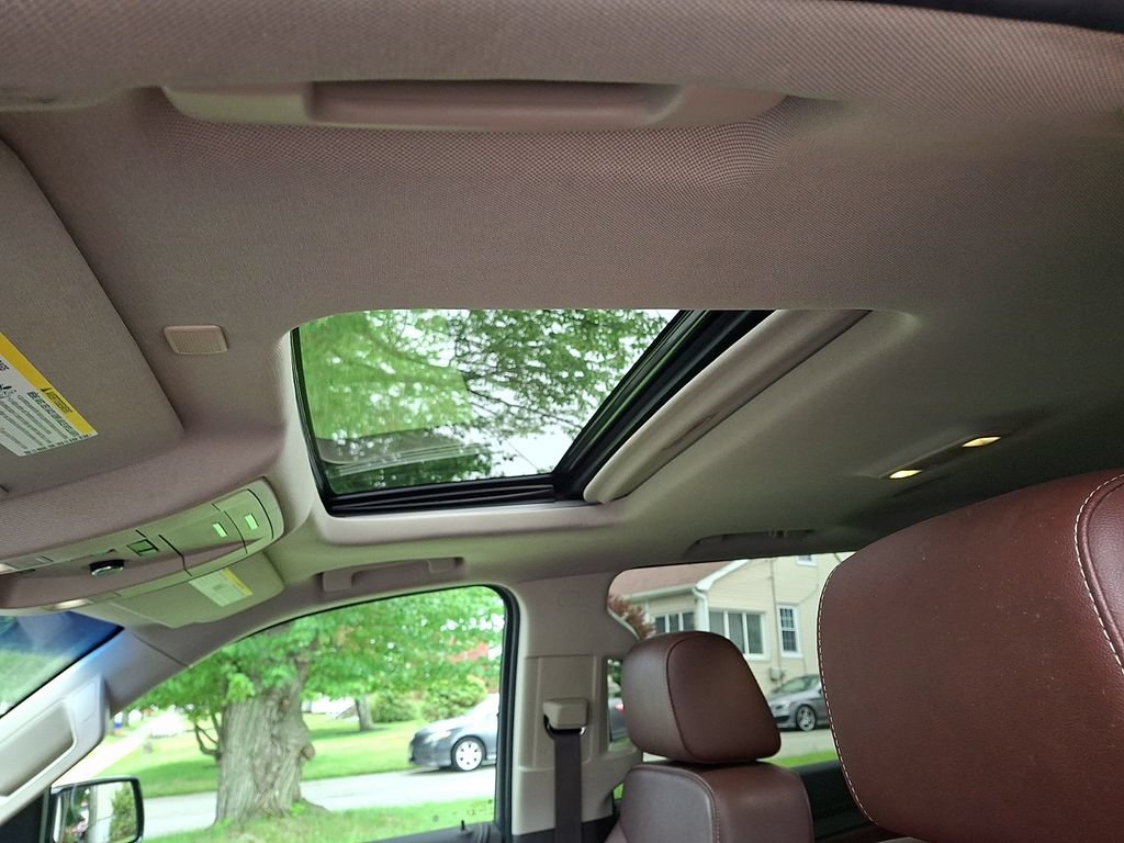 Certified 2019 Chevrolet Tahoe Premier AWD/4WD image 15