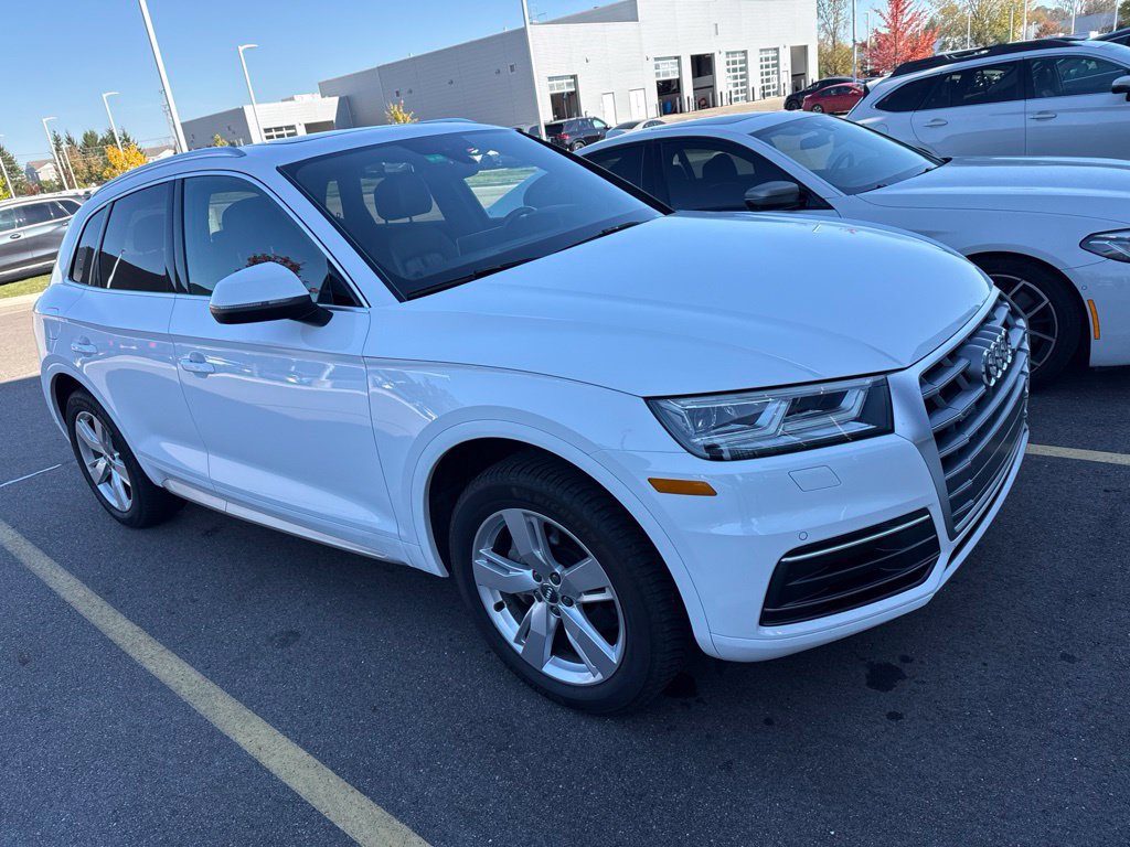 Used 2018 Audi Q5 2.0T Premium Plus w/ Premium Plus Package AWD/4WD image 3