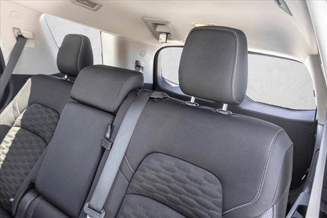 Used 2022 Nissan Pathfinder SV AWD/4WD image 25