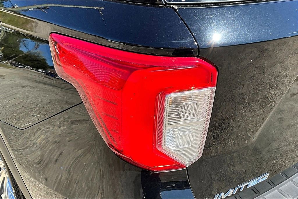 Used 2020 Ford Explorer Limited w/ Class III Trailer Tow Package image 25