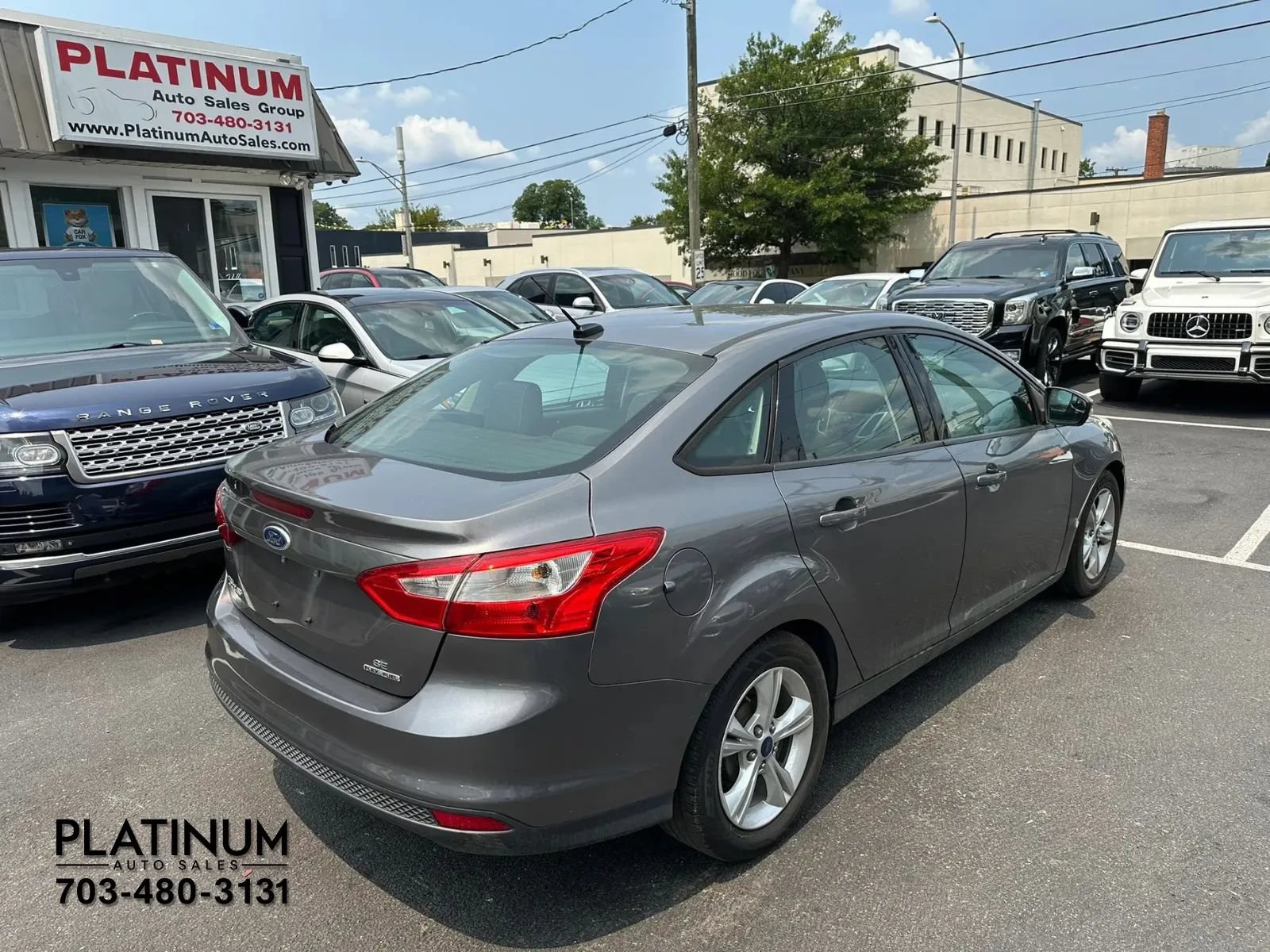 Used 2014 Ford Focus SE FWD image 5