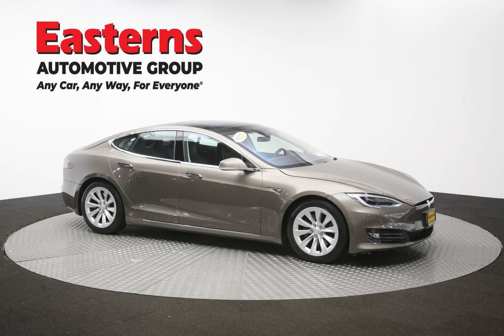 Used 2016 Tesla Model S 90D AWD/4WD image 40