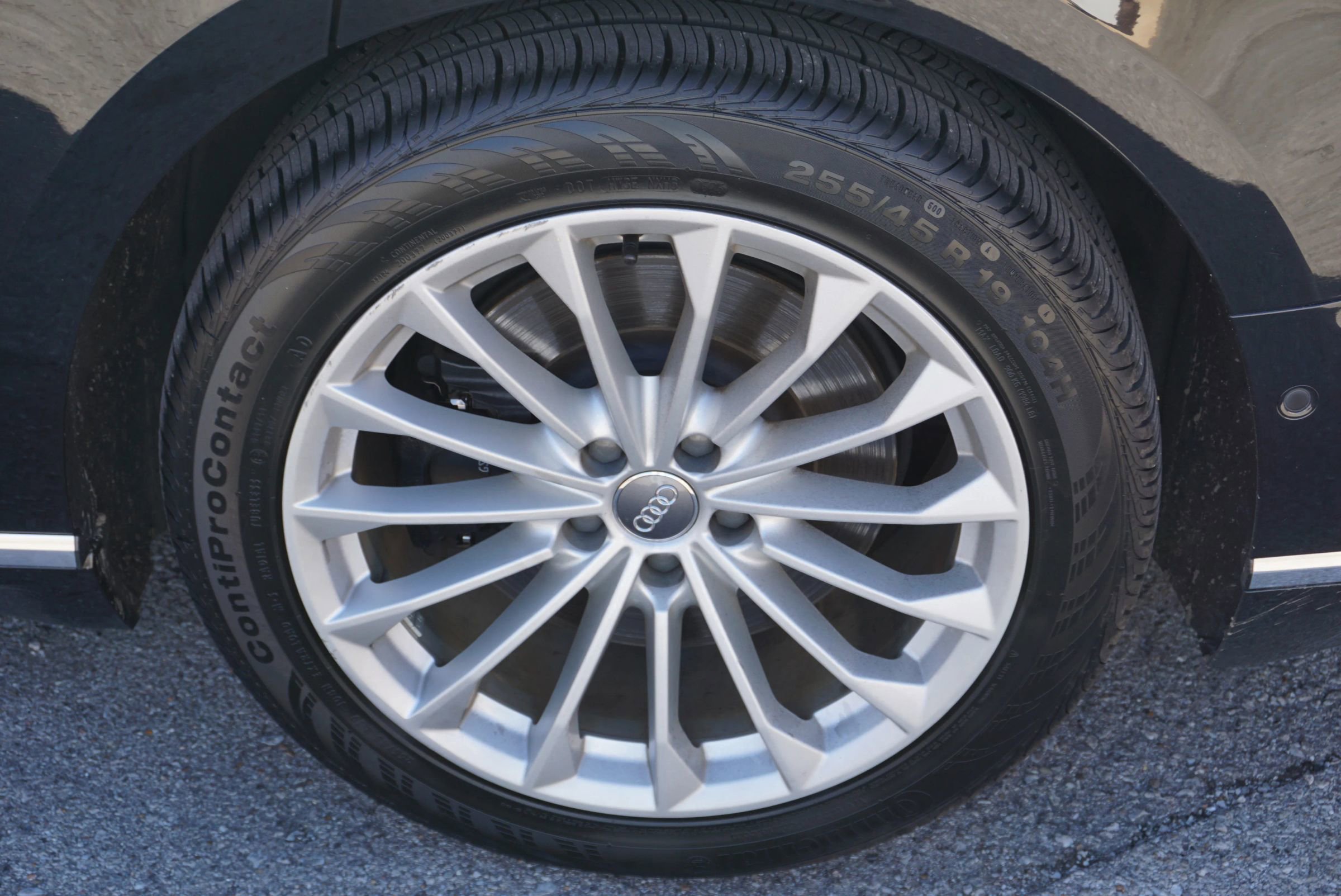 Used 2020 Audi A8 L 4.0T w/ Executive Package image 14