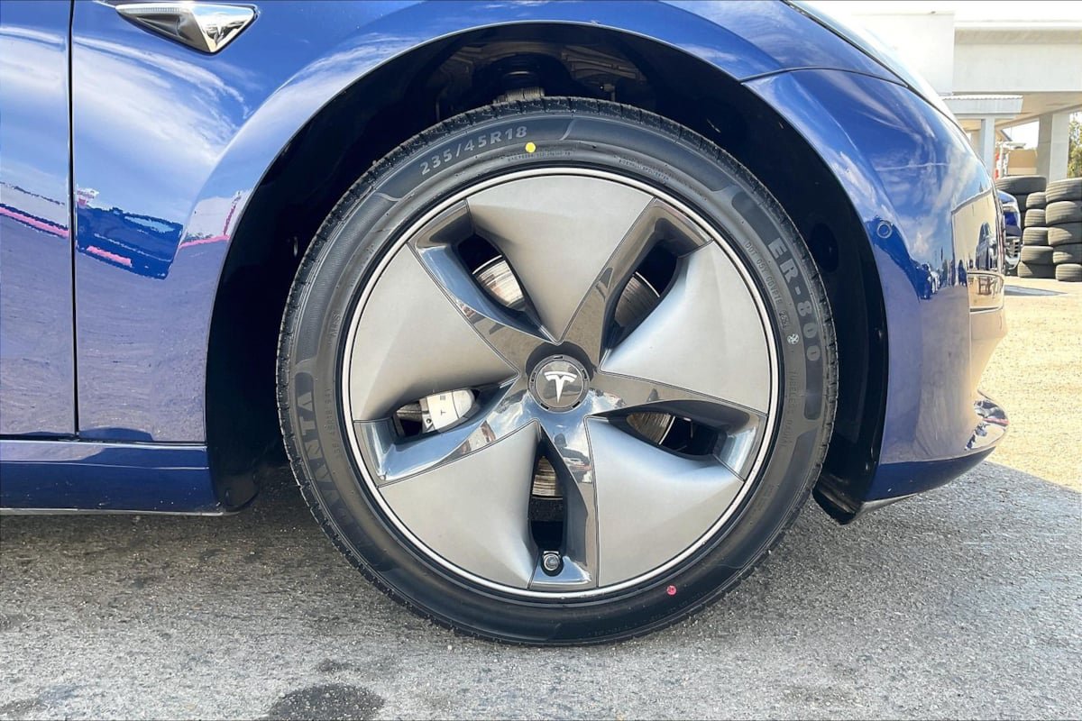 Used 2019 Tesla Model 3 Standard Range Plus RWD image 9