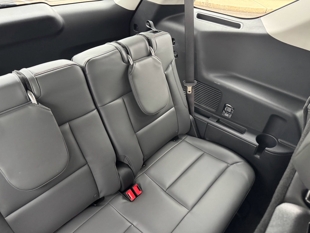 New 2026 Ford Explorer Active w/ Active Comfort Package image 20