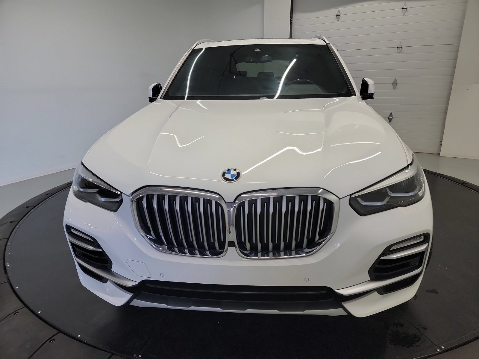 Used 2021 BMW X5 xDrive40i AWD/4WD image 2