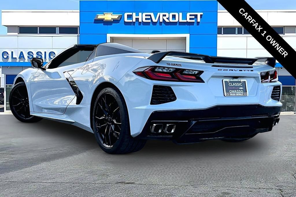 Used 2023 Chevrolet Corvette Stingray Convertible w/ Z51 Performance Package RWD image 3
