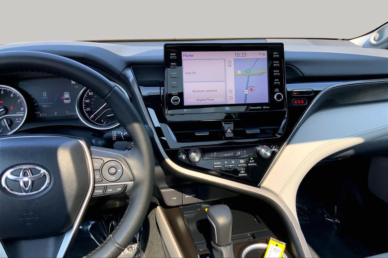 Used 2023 Toyota Camry XLE w/ Navigation Package FWD image 7