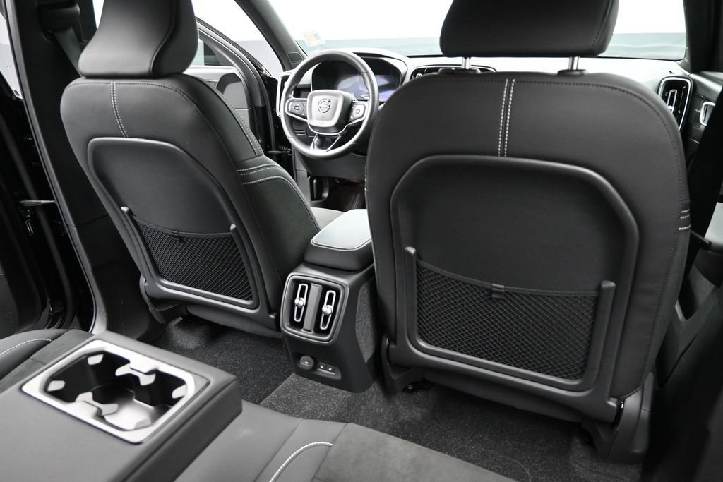 Used 2023 Volvo XC40 Recharge Ultimate w/ Protection Package Premier AWD/4WD image 23