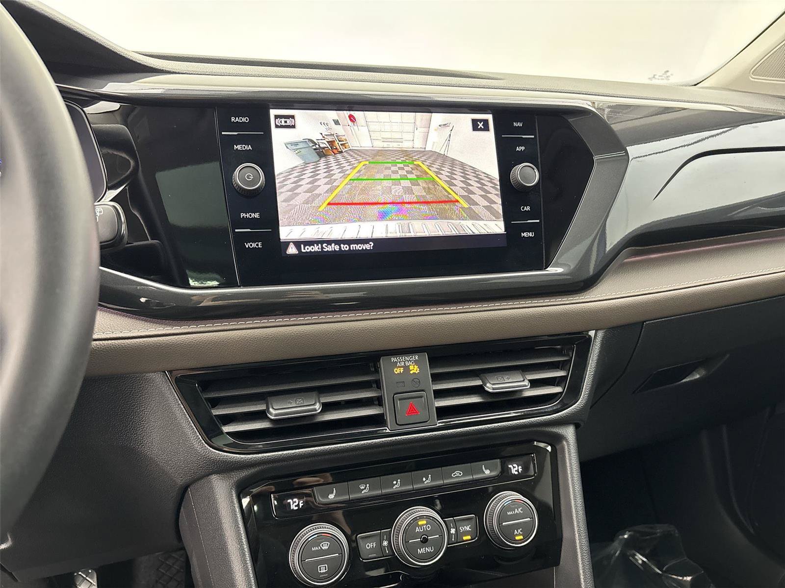 Used 2023 Volkswagen Taos SEL AWD/4WD image 30