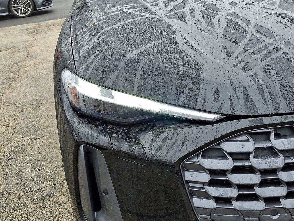 Certified 2025 Audi Q5 Premium w/ Convenience Package image 9