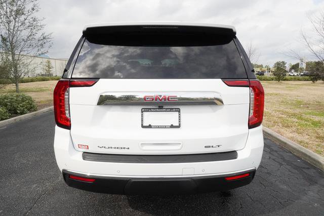 Used 2024 GMC Yukon SLT w/ SLT Premium Package image 4
