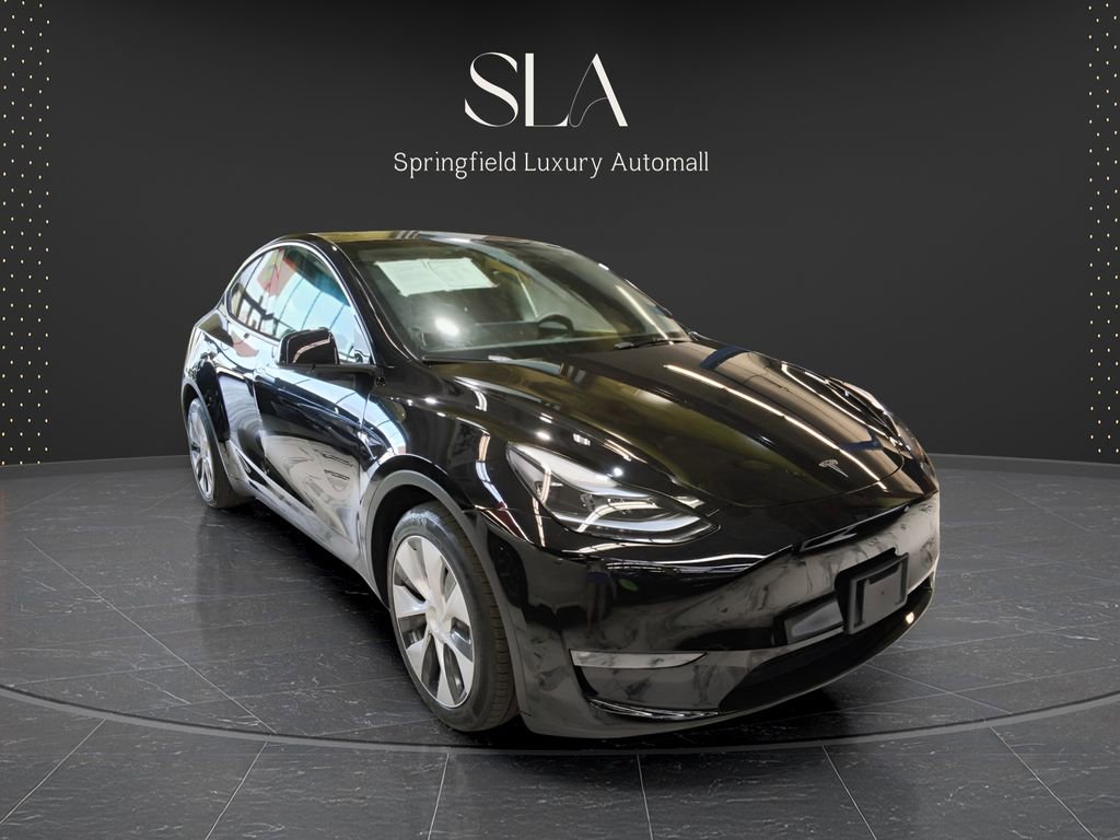 Used 2023 Tesla Model Y Long Range image 1