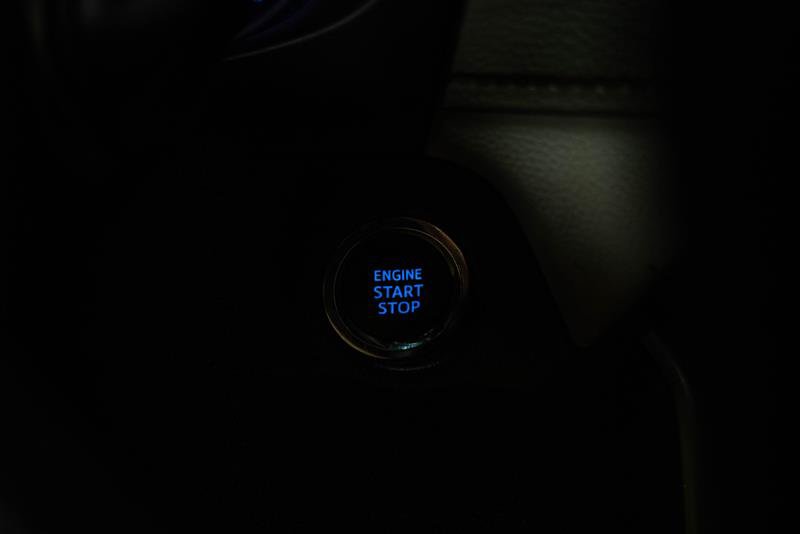 Used 2021 Toyota RAV4 XLE FWD image 19