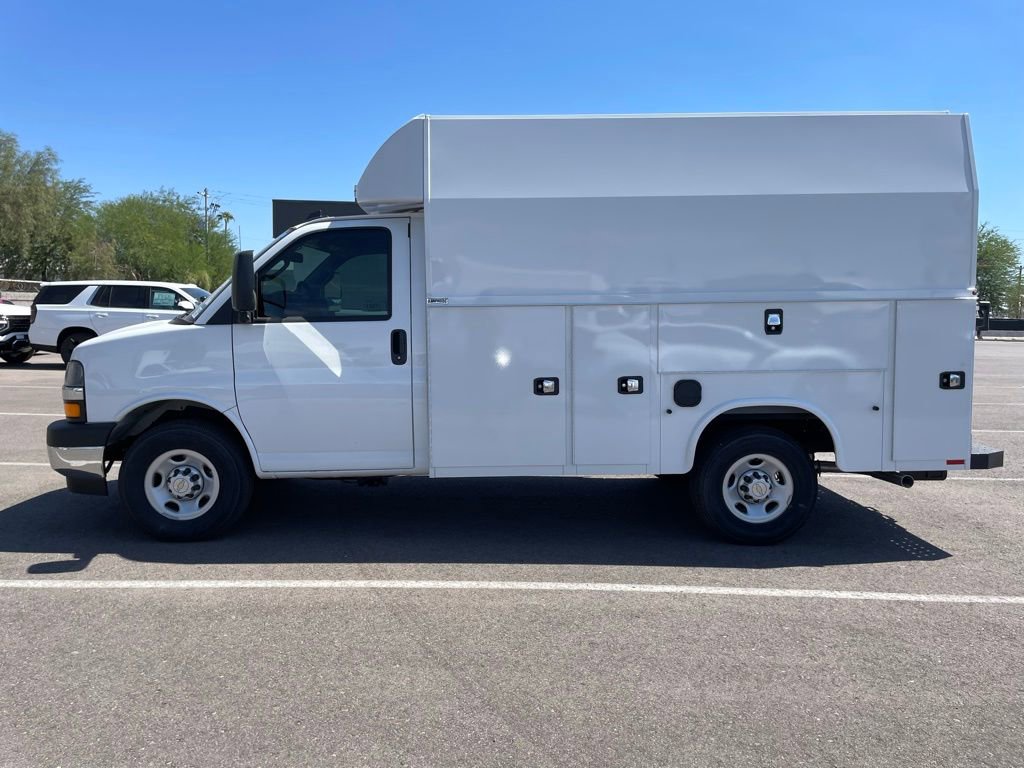 New 2025 Chevrolet Express 3500 w/ Power Convenience Package image 11