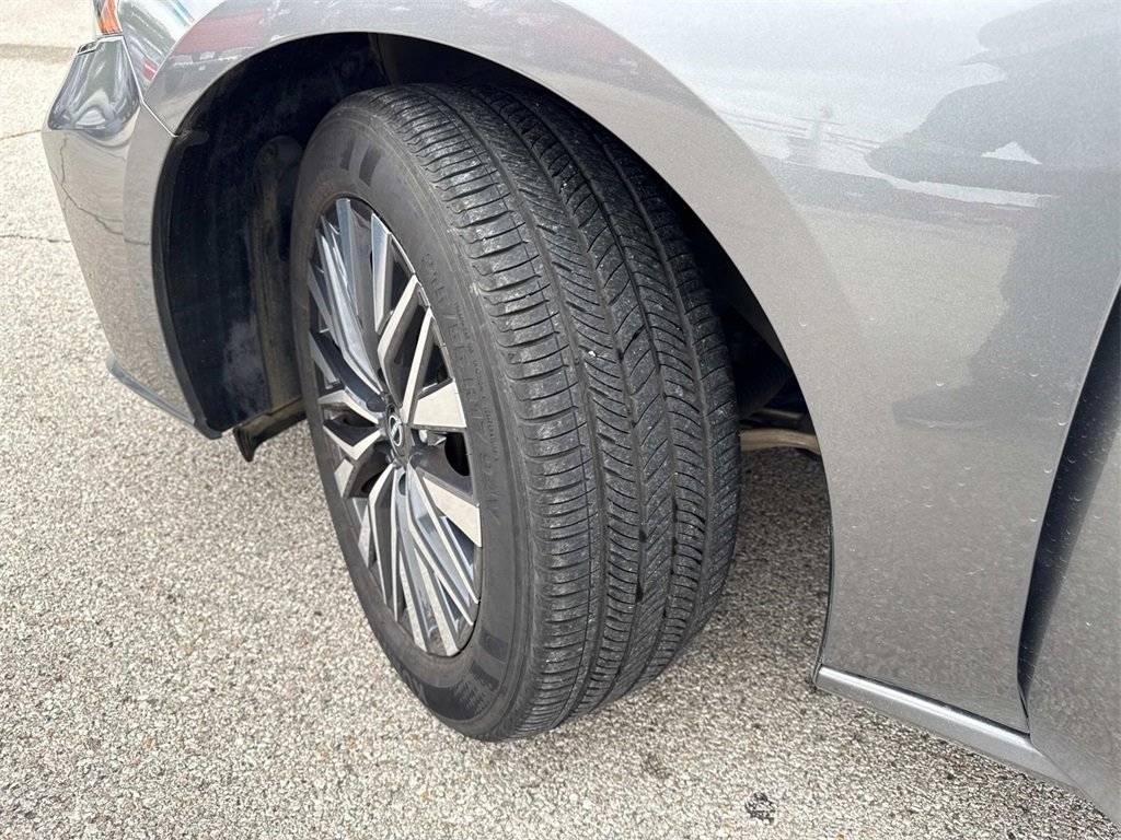 Used 2024 Nissan Altima 2.5 SV image 29