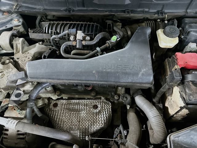 Used 2015 Nissan Rogue SV w/ SV Premium Package image 29