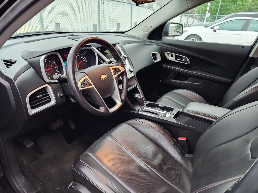 Used 2017 Chevrolet Equinox LT w/ Midnight Edition FWD image 11