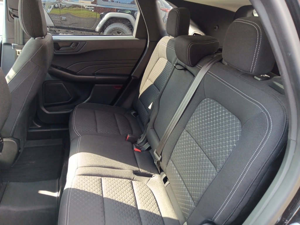 Used 2023 Ford Escape Active w/ Cold Weather Package image 6