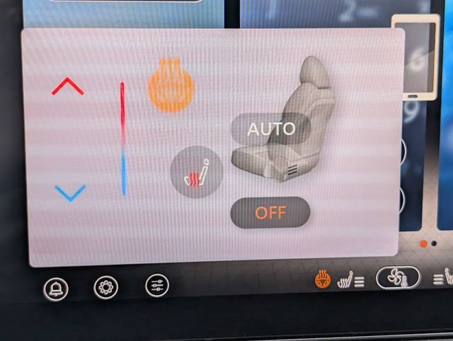 New 2026 Nissan Sentra SR w/ SR Premium Package FWD image 25