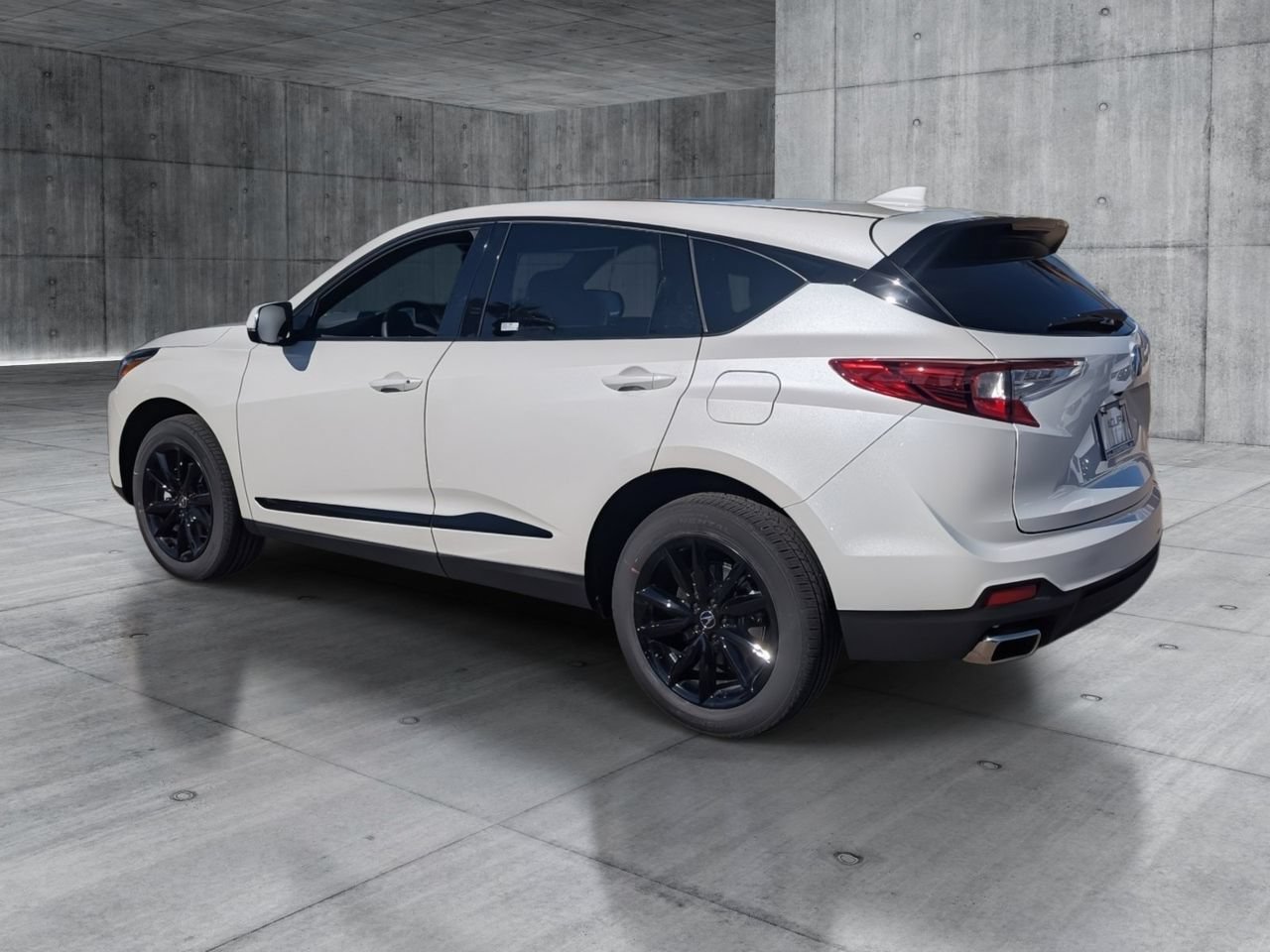 New 2026 Acura RDX SH-AWD image 3