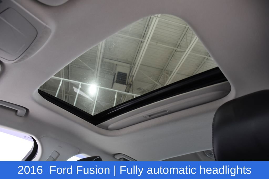 Used 2016 Ford Fusion Titanium AWD/4WD image 25