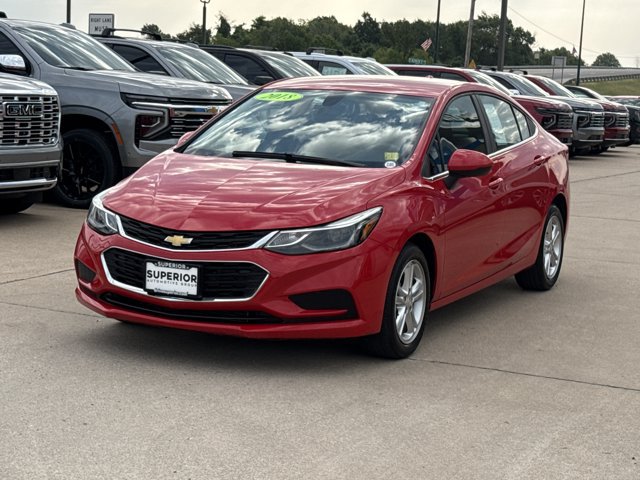 Used 2018 Chevrolet Cruze LT w/ Convenience Package FWD image 11