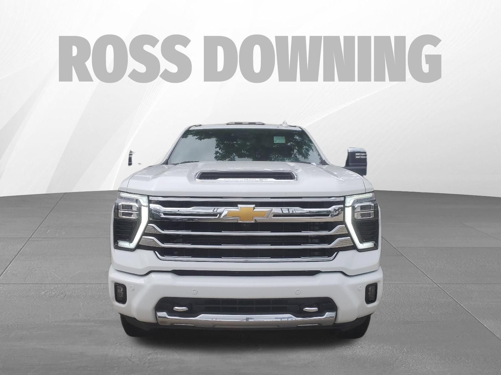 Used 2024 Chevrolet Silverado 2500 High Country w/ Technology Package AWD/4WD image 2
