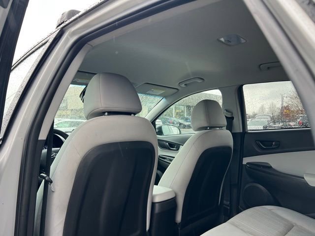 Used 2022 Hyundai Kona SEL image 13