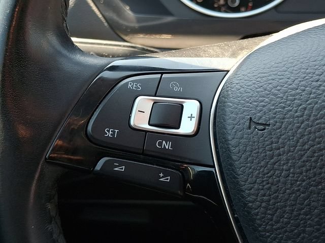 Used 2018 Volkswagen Tiguan S FWD image 17