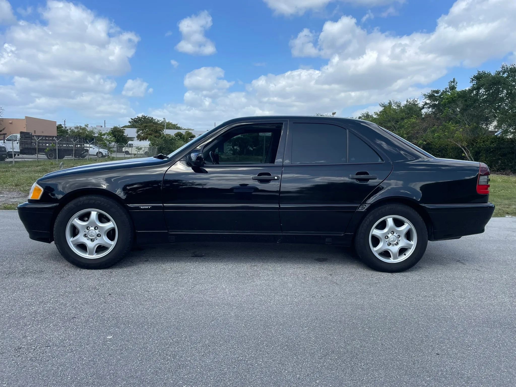 Used 1999 Mercedes-Benz C 280 Sedan image 6