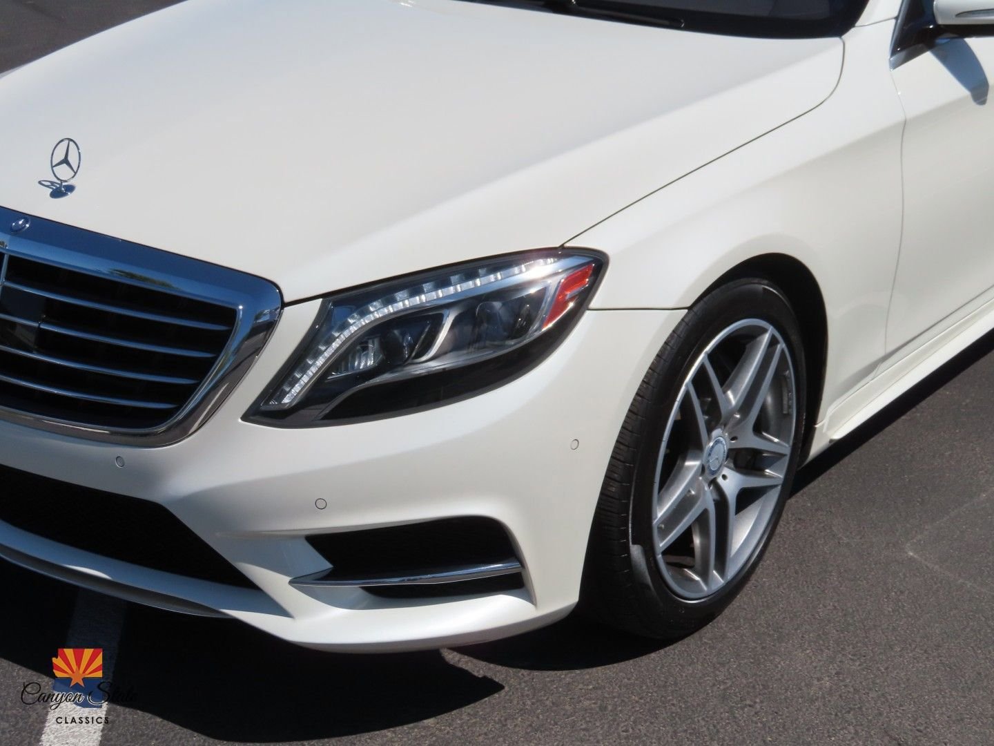 Used 2014 Mercedes-Benz S 550 Sedan w/ Sport Package w/ Sport Package image 17