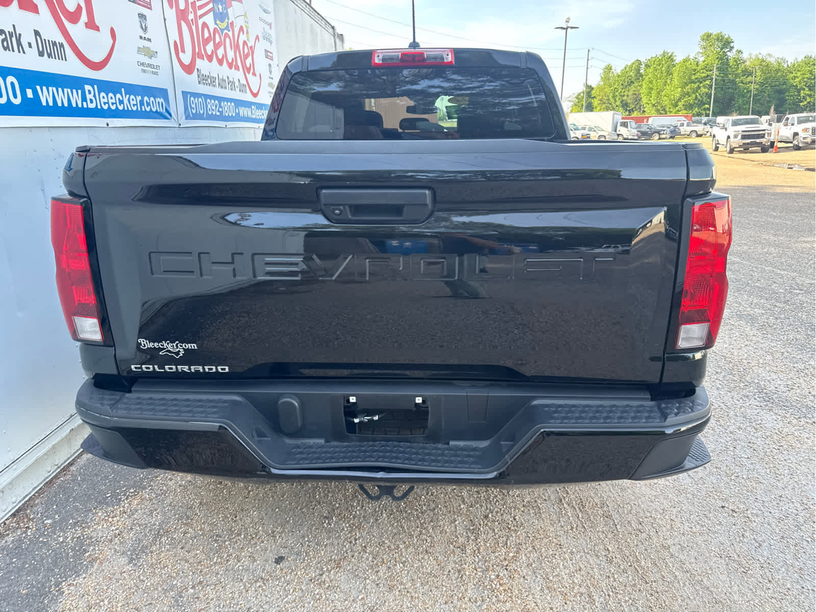 Used 2024 Chevrolet Colorado W/T image 4