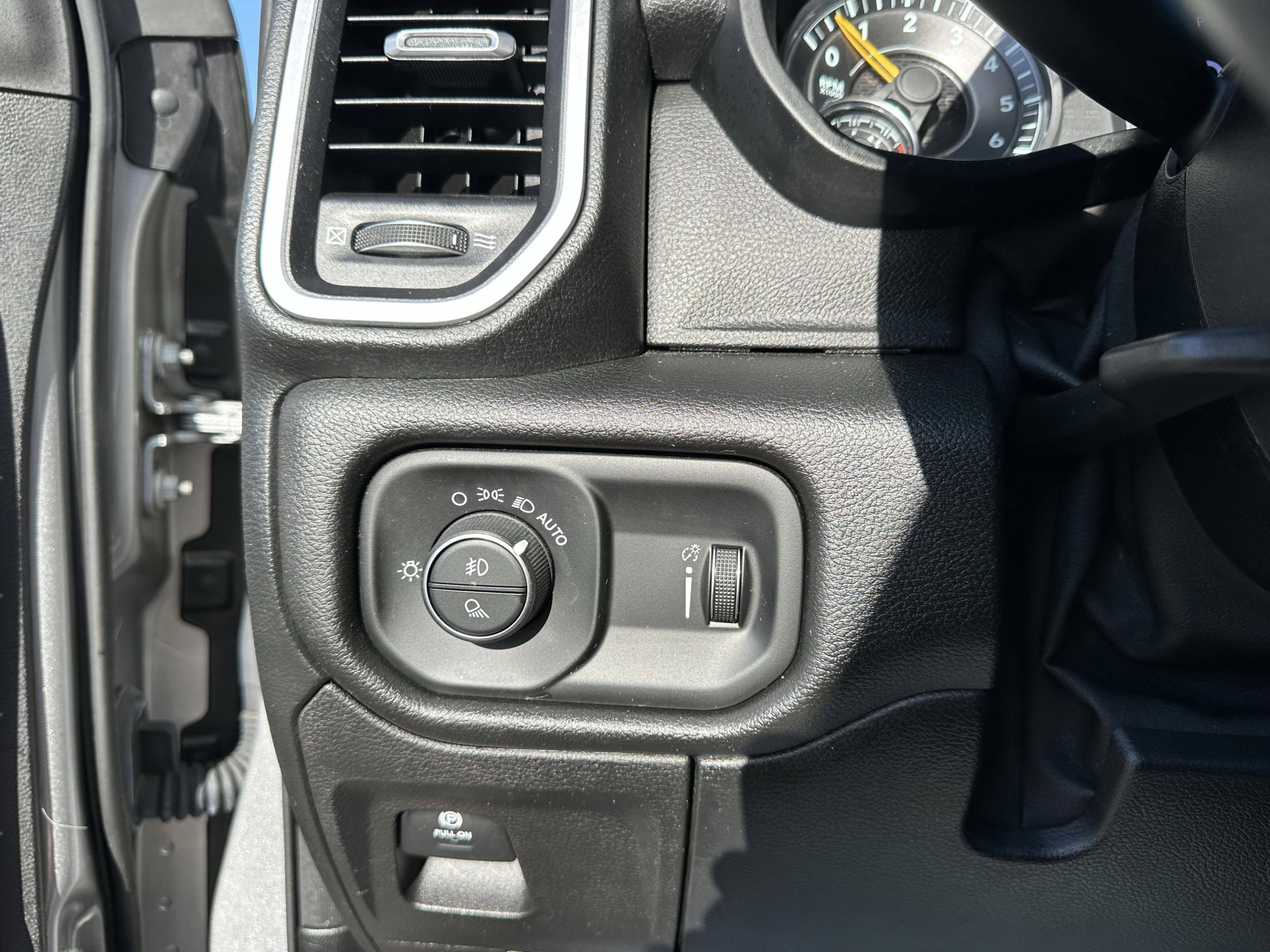 Used 2020 RAM 1500 Big Horn image 12