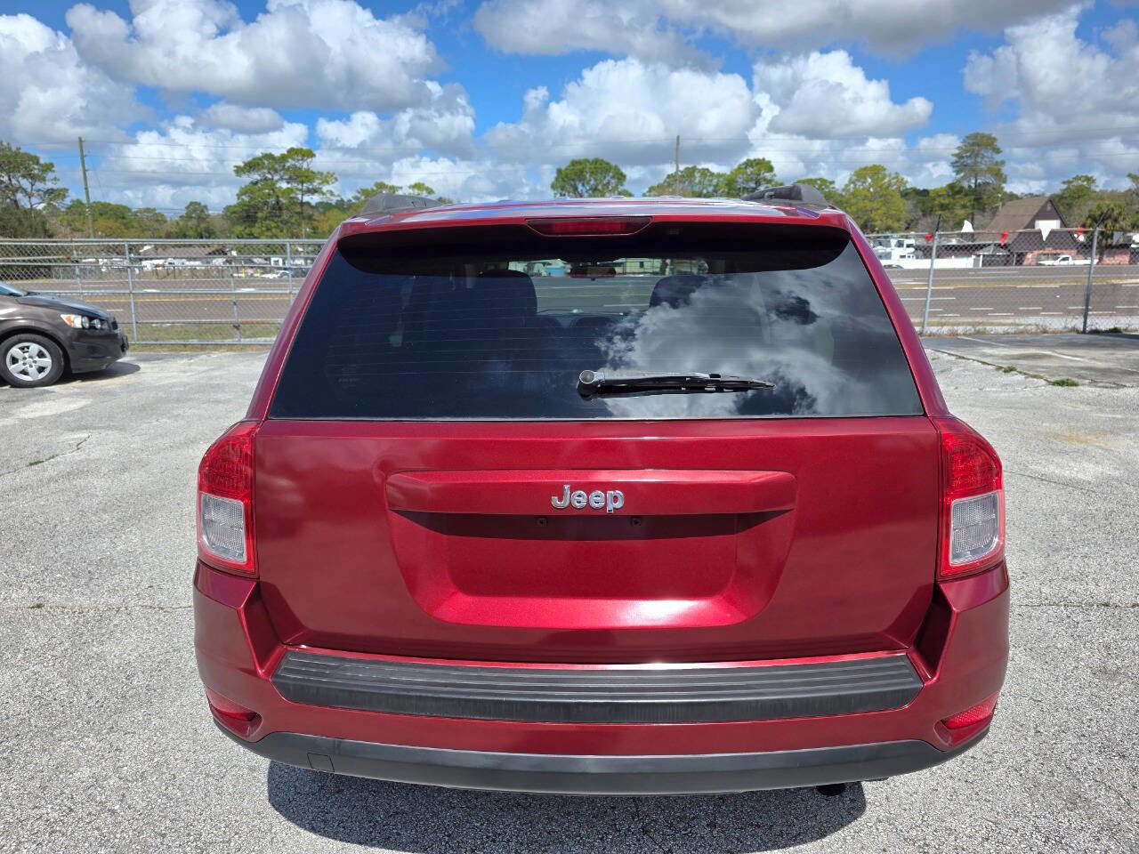 Used 2013 Jeep Compass Sport image 3