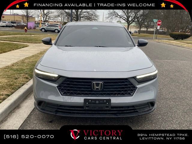 Used 2023 Honda Accord Sport image 2