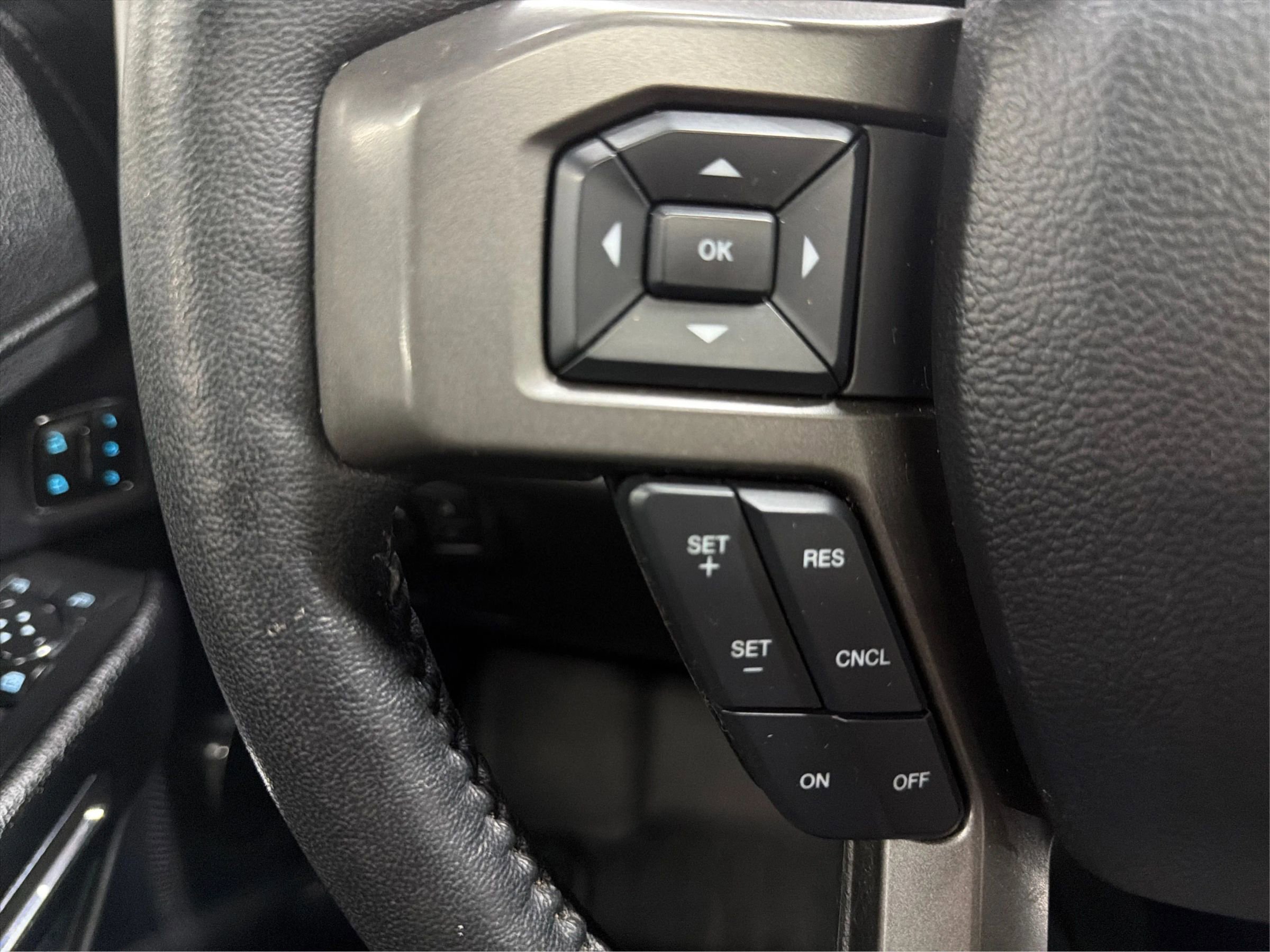 Used 2020 Ford Expedition Max XLT w/ Equipment Group 202A image 26