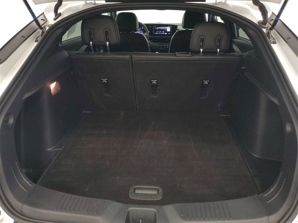 Used 2025 Buick Envista Preferred image 25