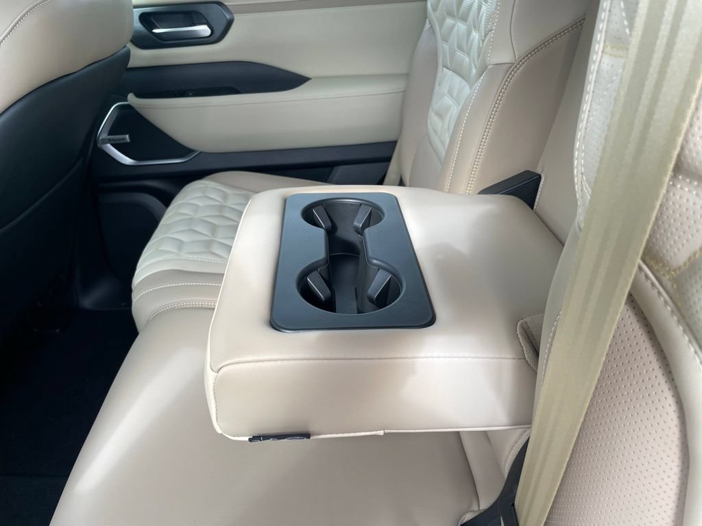 New 2026 Nissan Armada Platinum AWD/4WD image 25